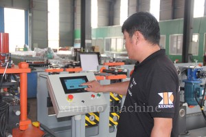 Good User Reputation for Huaheng Highly Recommanded C/Z 400mm Purlin Roll Forming Machine for Peb Buildings