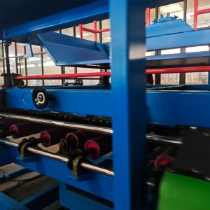 Automatic Sandwich Panel Forming Machine