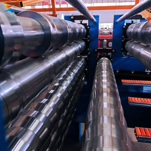 Double deck roll forming machine