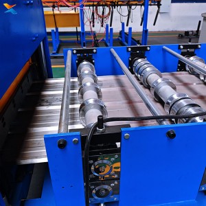 High Efficiency Metal Panel Forming Machine