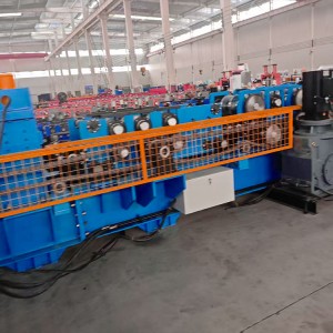 High Precision CZ Purlin Machine