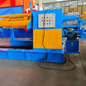 Hydraulic uncoiler