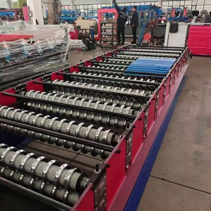 Curved wood molding machine