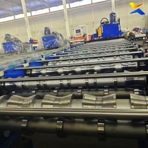 roof panel roll forming machine