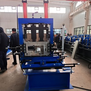 Fully automatic CZ interchangeable purlin forming machine