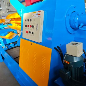 Hydraulic uncoiler