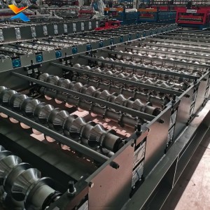 corrugated panel roll forming machine