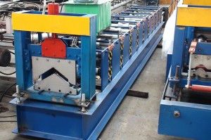 ridge cap roll forming machine