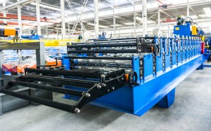 Automatic double layer corrugated roof panel roll forming machine line