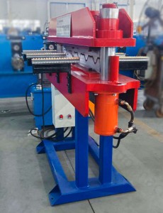 Steel roof rige curving machine