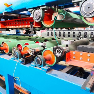 Garage Door Sandwich Panel Machine XN-SP-DB061 for GCC | 24 Rows 350H Frame | Hebei Xinnuo Dual Motor